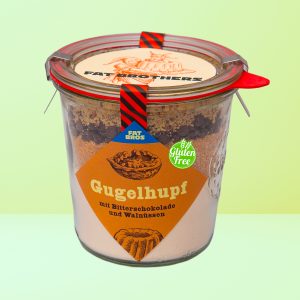 Glutenfreier Gugelhupf mit Zartbitterschokolade und Nüssen - Backmischung im Weck-Glas